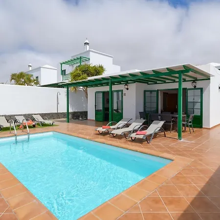 Villa Casas Nohara, Playa Blanca *