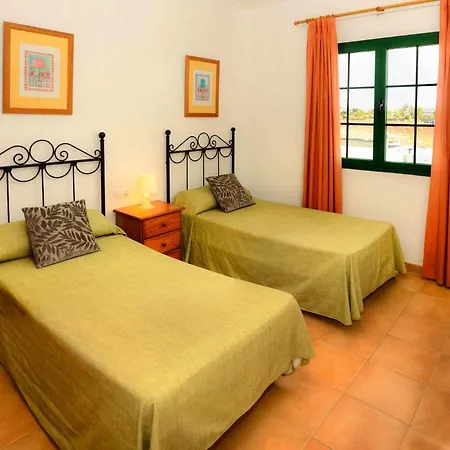 Casas Nohara, Playa Blanca Villa *