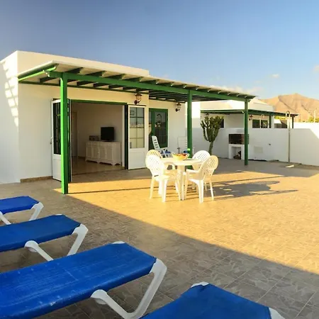 Casas Nohara, Playa Blanca יאיזה