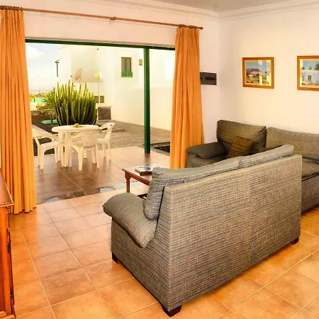 Villa Casas Nohara, Playa Blanca *