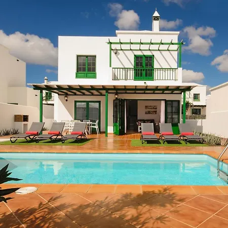 Villa Casas Nohara, Playa Blanca *