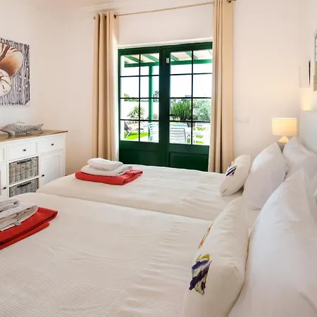 Casas Nohara, Playa Blanca Villa