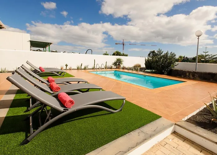 Casas Nohara, Playa Blanca Villa