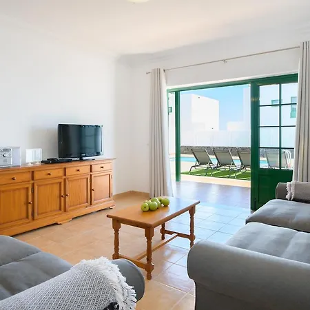 Villa Casas Nohara, Playa Blanca