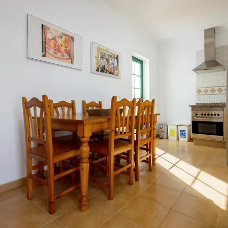 Casas Nohara, Playa Blanca Villa *